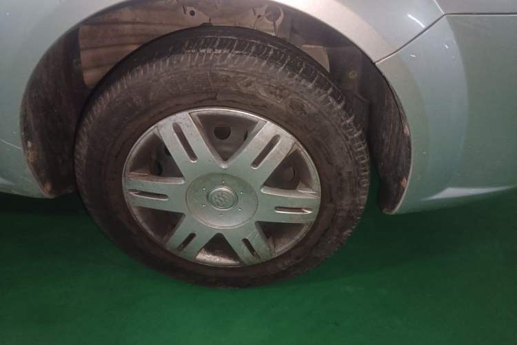 Used Buick Excelle 2013 1.5L Manual Classic Model Right Front Wheel Hub