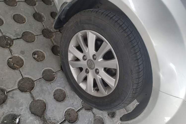 Used Buick Excelle 2013 1.5L Manual Classic Model Right Front Wheel Hub