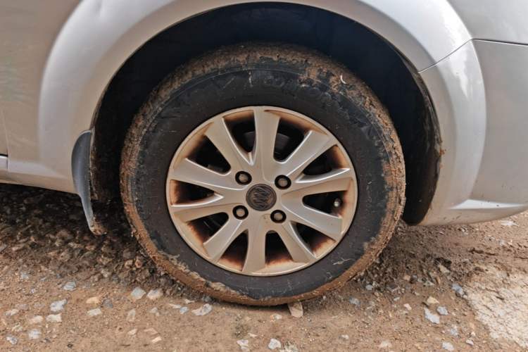 Used Buick Excelle 2013 1.5L Manual Classic Model Right Front Wheel Hub