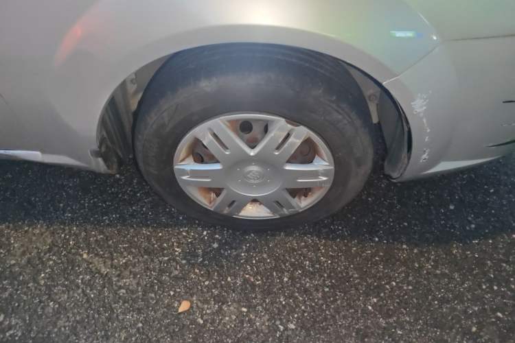 Used Buick Excelle 2013 1.5L Manual Classic Model Right Front Wheel Hub