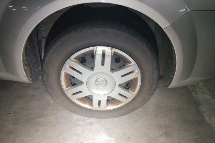 Used Buick Excelle 2013 1.5L Manual Classic Model Right Front Wheel Hub