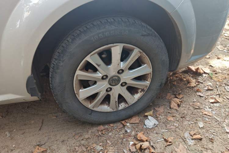 Used Buick Excelle 2013 1.5L Manual Classic Model Right Front Wheel Hub