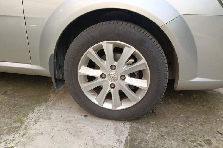 Used Buick Excelle 2013 1.5L Manual Classic Model Right Front Wheel Hub