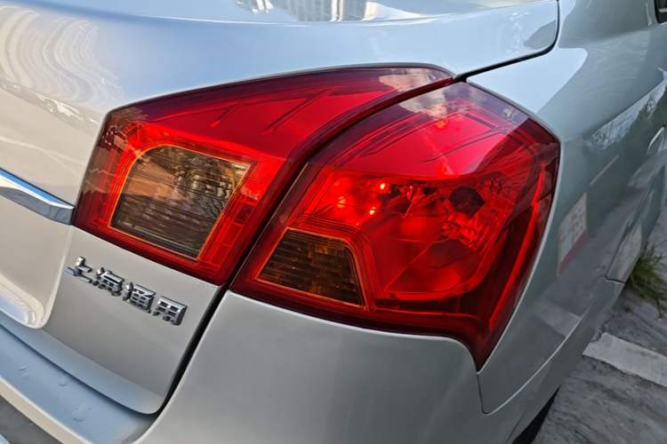 Used Buick Excelle 2013 1.5L Manual Classic Model Right Rear Taillight