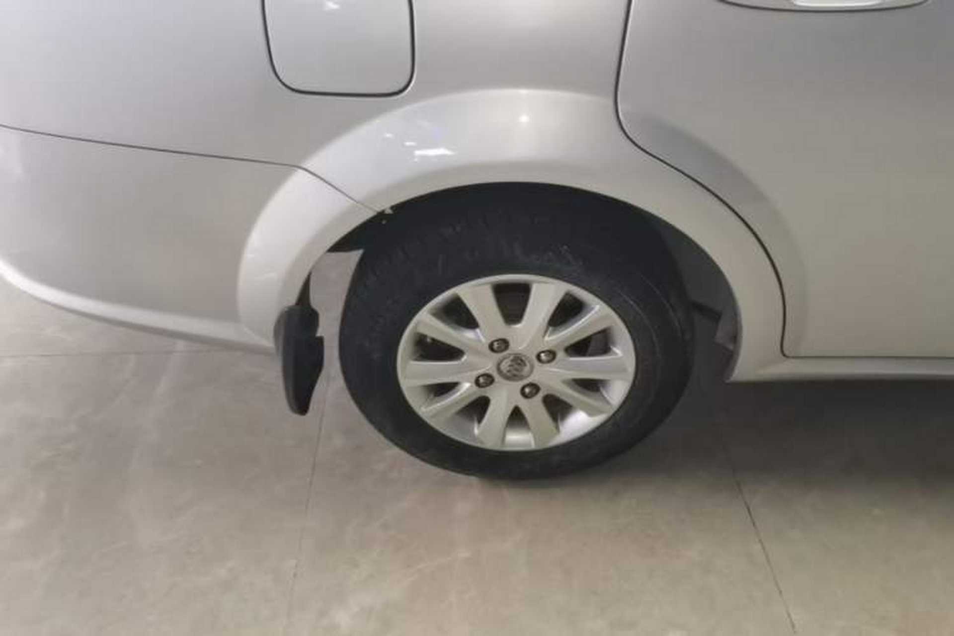 Used Buick Excelle 2013 1.5L Automatic Classic Model Right Rear Wheel Hub