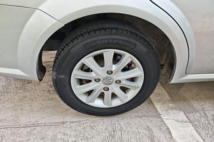 Used Buick Excelle 2013 1.5L Manual Classic Model Right Rear Wheel Hub