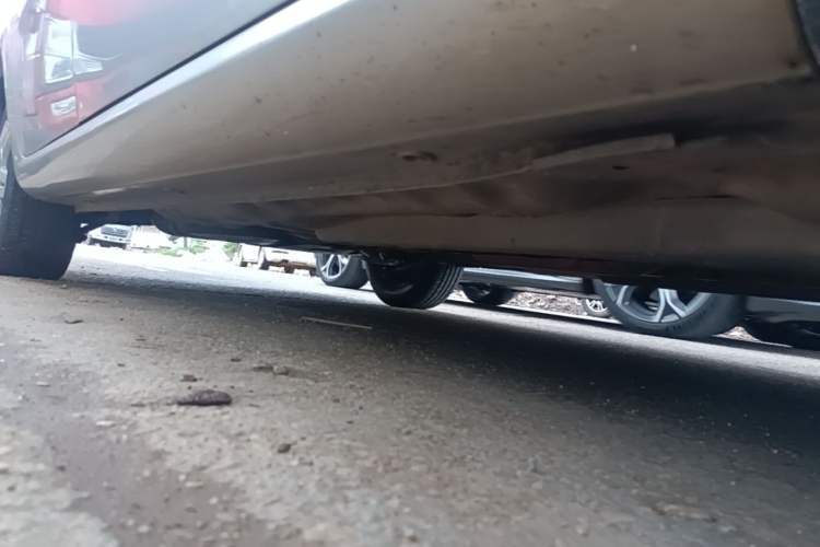 Used Buick Excelle 2013 1.5L Automatic Classic Model Right Side Sill