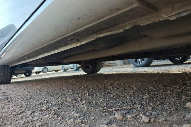 Used Buick Excelle 2013 1.5L Automatic Classic Model Right Side Sill