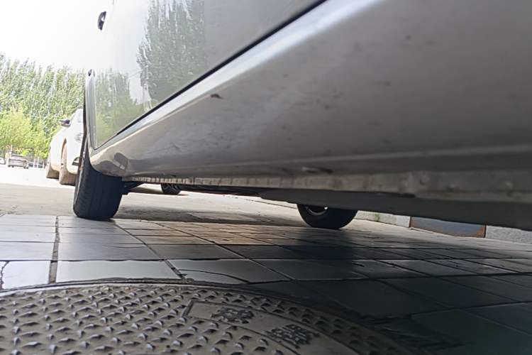 Used Buick Excelle 2013 1.5L Manual Classic Model Right Side Sill