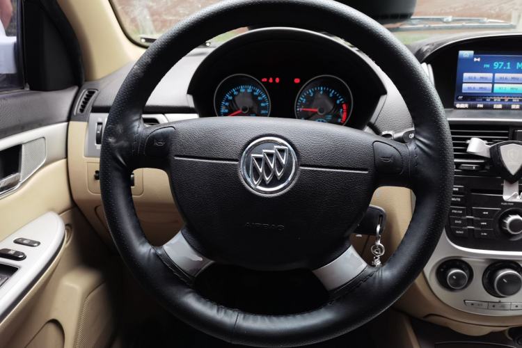 Used Buick Excelle 2013 1.5L Manual Classic Model Steering Wheel