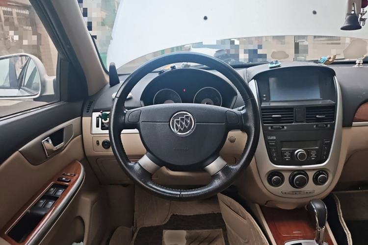 Used Buick Excelle 2013 1.5L Automatic Luxury Model Steering Wheel
