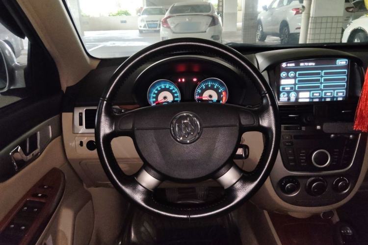 Used Buick Excelle 2013 1.5L Manual Luxury Model Steering Wheel