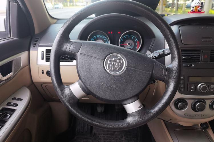 Used Buick Excelle 2013 1.5L Manual Classic Model Steering Wheel