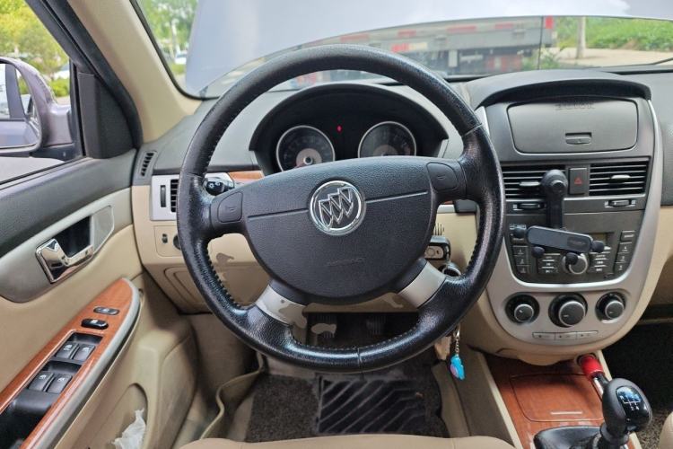 Used Buick Excelle 2013 1.5L Manual Luxury Model Steering Wheel