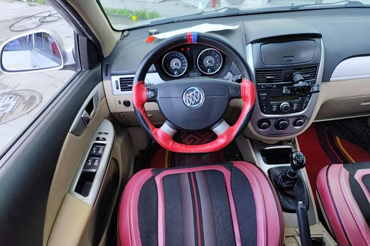 Used Buick Excelle 2013 1.5L Manual Classic Model Steering Wheel