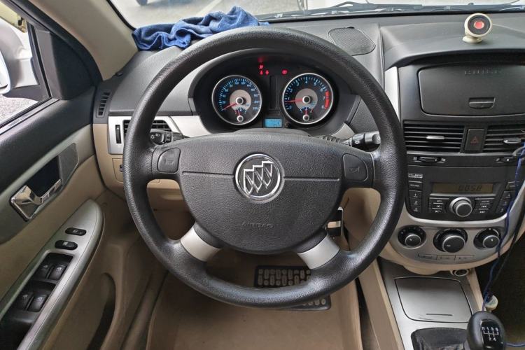 Used Buick Excelle 2013 1.5L Manual Classic Model Steering Wheel