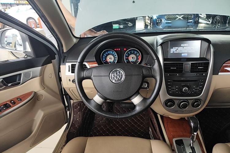 Used Buick Excelle 2013 1.5L Automatic Luxury Model Steering Wheel