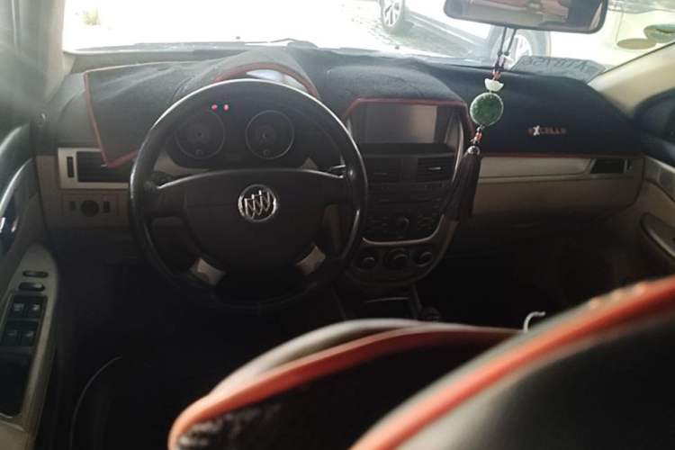 Used Buick Excelle 2013 1.5L Manual Classic Model Steering Wheel