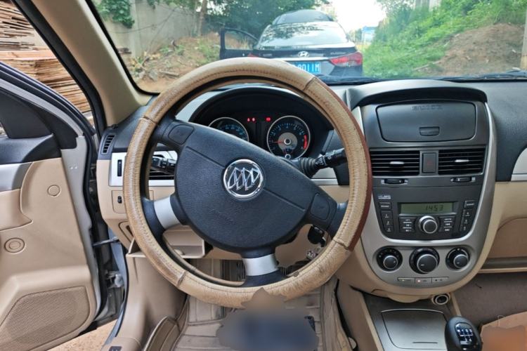 Used Buick Excelle 2013 1.5L Manual Classic Model Steering Wheel