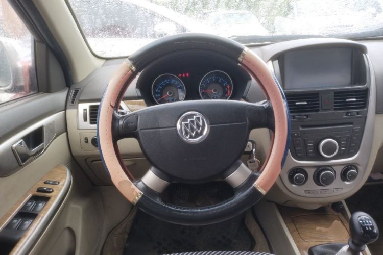 Used Buick Excelle 2013 1.5L Manual Classic Model Steering Wheel
