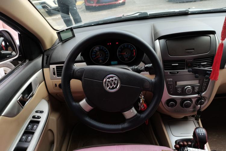 Used Buick Excelle 2013 1.5L Manual Classic Model Steering Wheel