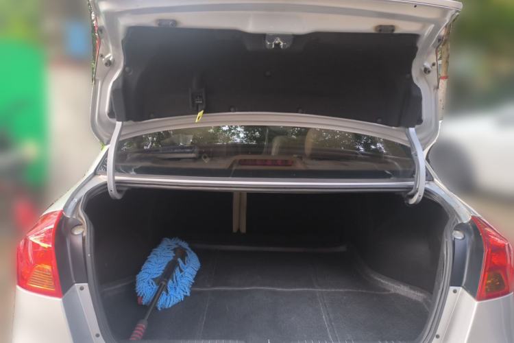 Used Buick Excelle 2013 1.5L Automatic Classic Model Trunk