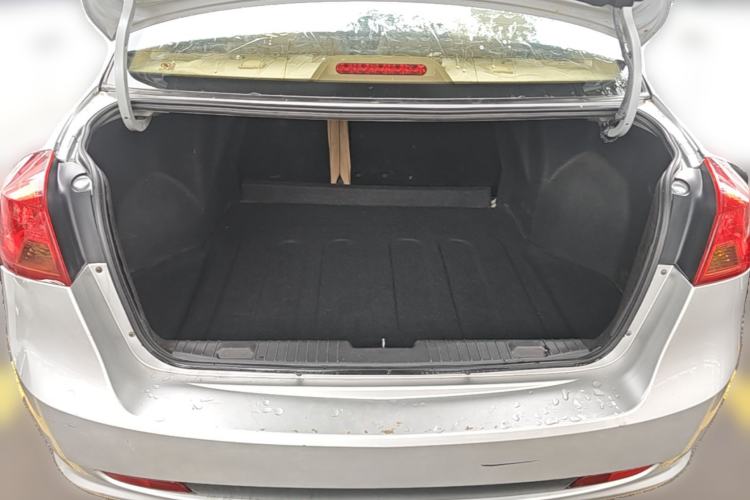 Used Buick Excelle 2013 1.5L Automatic Classic Model Trunk