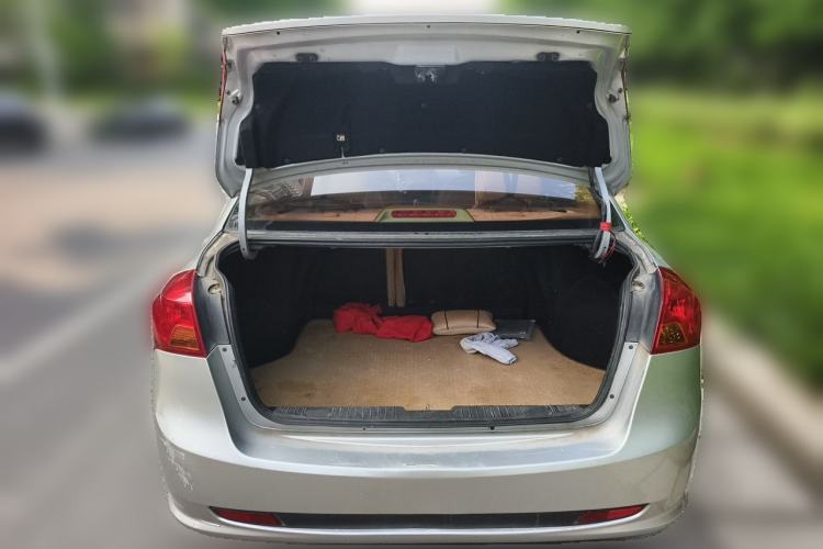 Used Buick Excelle 2013 1.5L Automatic Classic Model Trunk