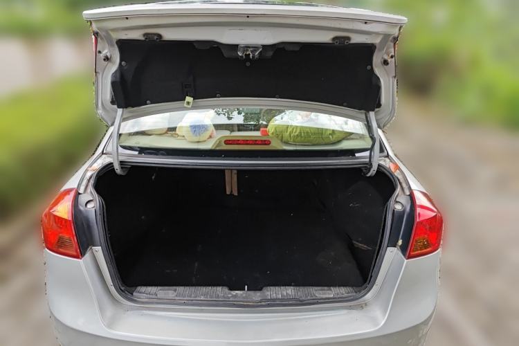 Used Buick Excelle 2013 1.5L Automatic Classic Model Trunk