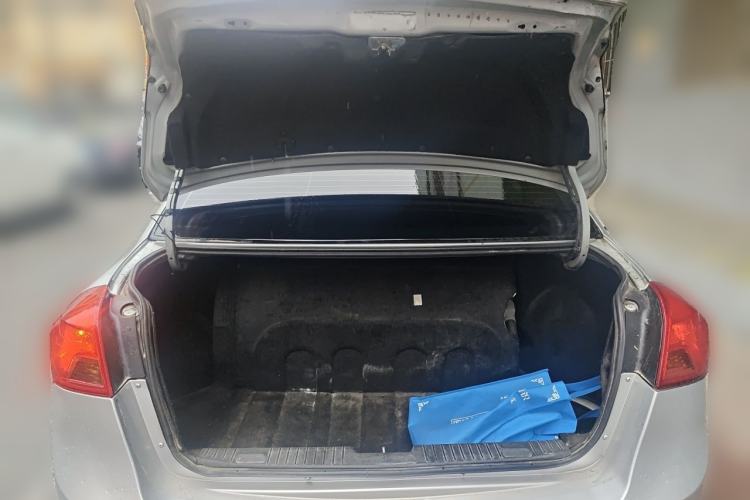 Used Buick Excelle 2013 1.5L Automatic Classic Model Trunk