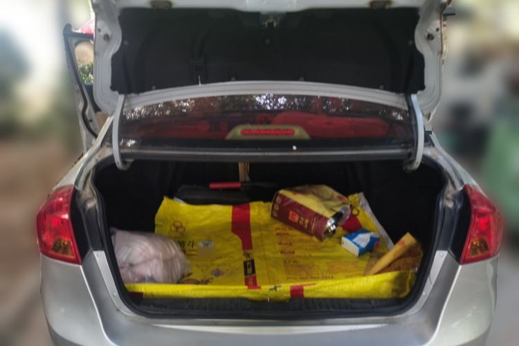 Used Buick Excelle 2013 1.5L Automatic Classic Model Trunk