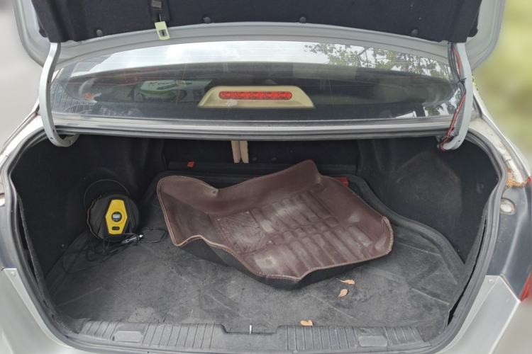 Used Buick Excelle 2013 1.5L Automatic Classic Model Trunk