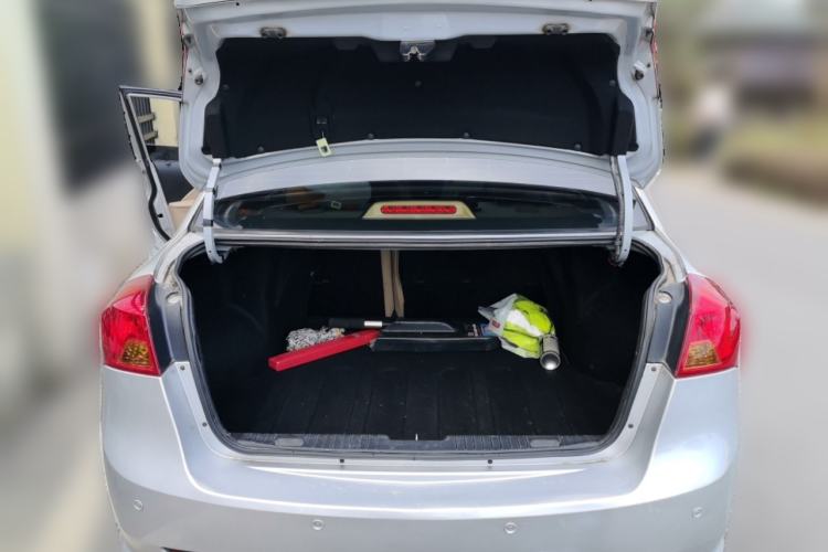 Used Buick Excelle 2013 1.5L Automatic Classic Model Trunk