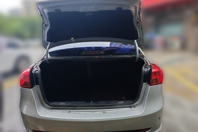 Used Buick Excelle 2013 1.5L Automatic Classic Model Trunk