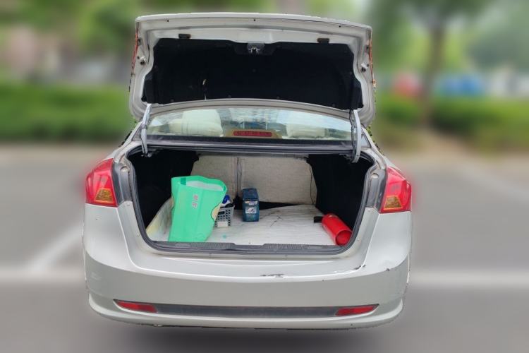 Used Buick Excelle 2013 1.5L Automatic Classic Model Trunk