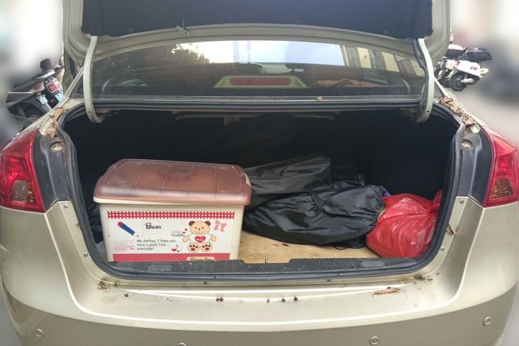 Used Buick Excelle 2013 1.5L Automatic Classic Model Trunk