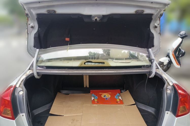 Used Buick Excelle 2013 1.5L Automatic Luxury Model Trunk