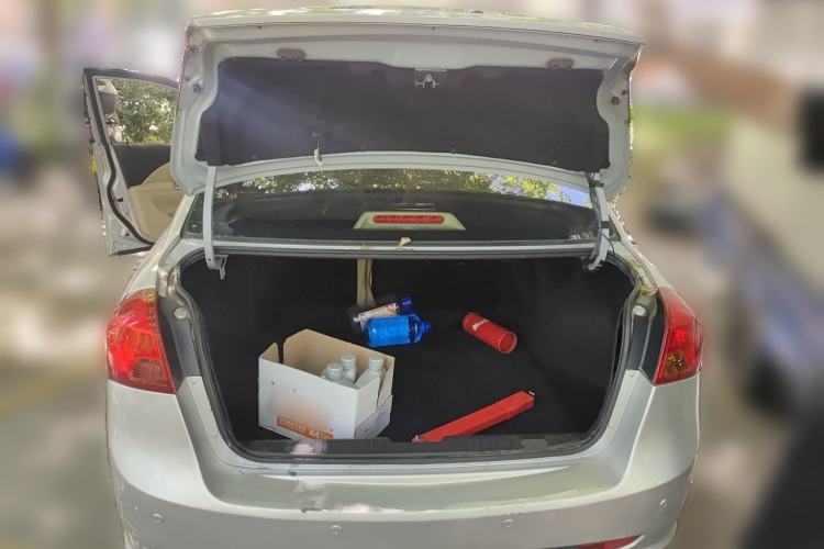 Used Buick Excelle 2013 1.5L Automatic Classic Model Trunk