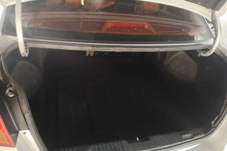 Used Buick Excelle 2013 1.5L Manual Classic Model Trunk