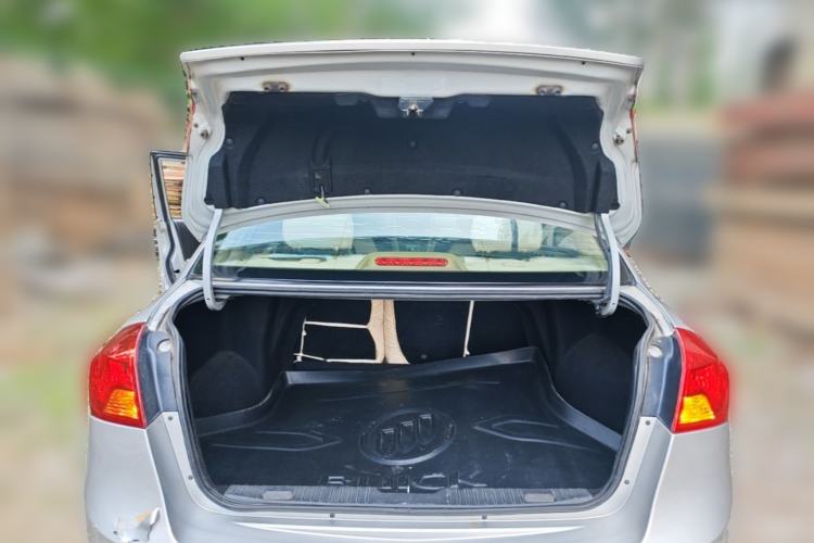Used Buick Excelle 2013 1.5L Manual Classic Model Trunk