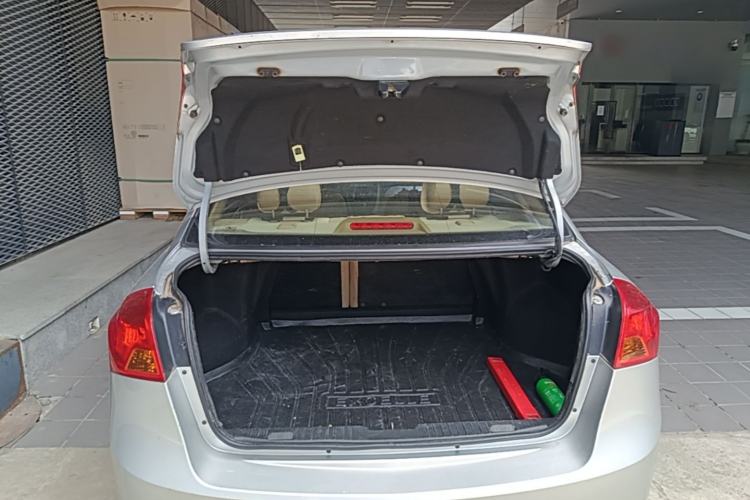 Used Buick Excelle 2013 1.5L Manual Classic Model Trunk