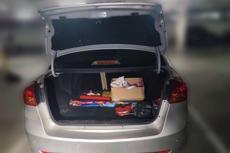 Used Buick Excelle 2013 1.5L Manual Classic Model Trunk