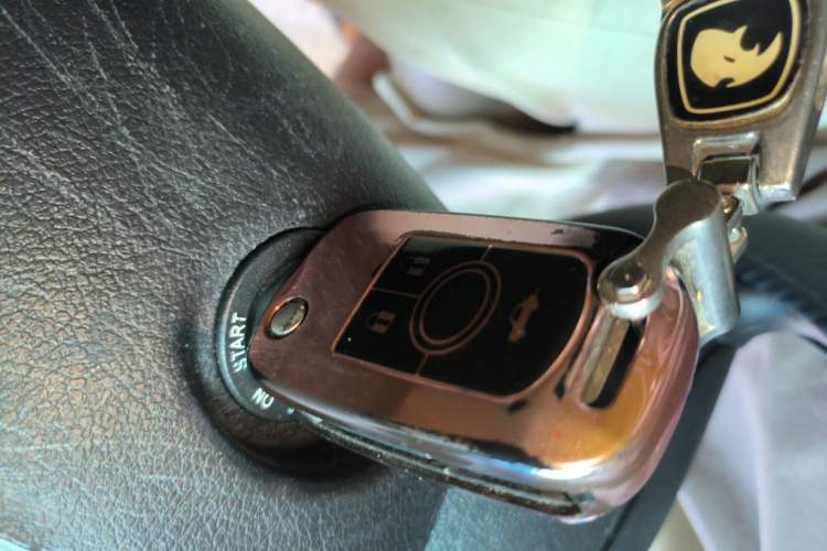 Used Buick Excelle 2013 1.5L Automatic Classic Model Vehicle Key