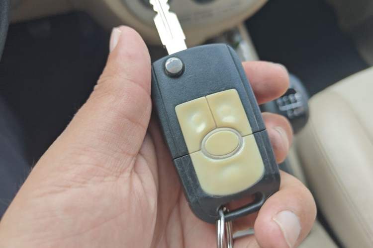Used Buick Excelle 2013 1.5L Manual Classic Model Vehicle Key