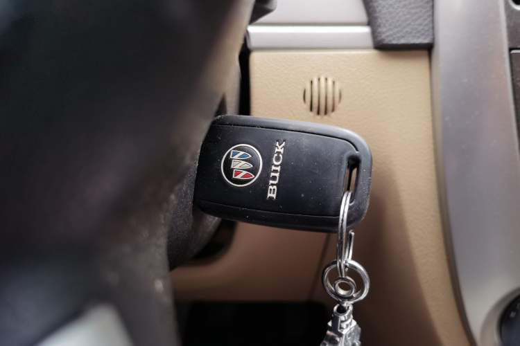 Used Buick Excelle 2013 1.5L Manual Classic Model Vehicle Key