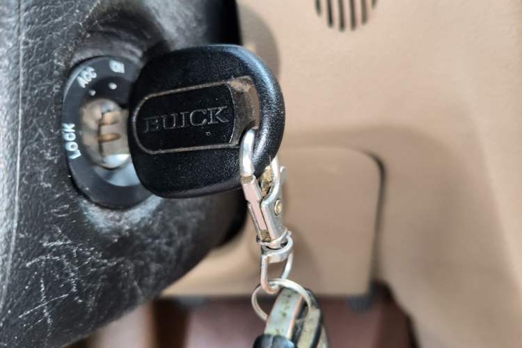 Used Buick Excelle 2013 1.5L Manual Classic Model Vehicle Key