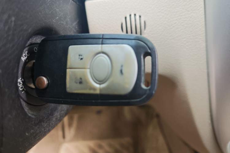 Used Buick Excelle 2013 1.5L Automatic Classic Model Vehicle Key
