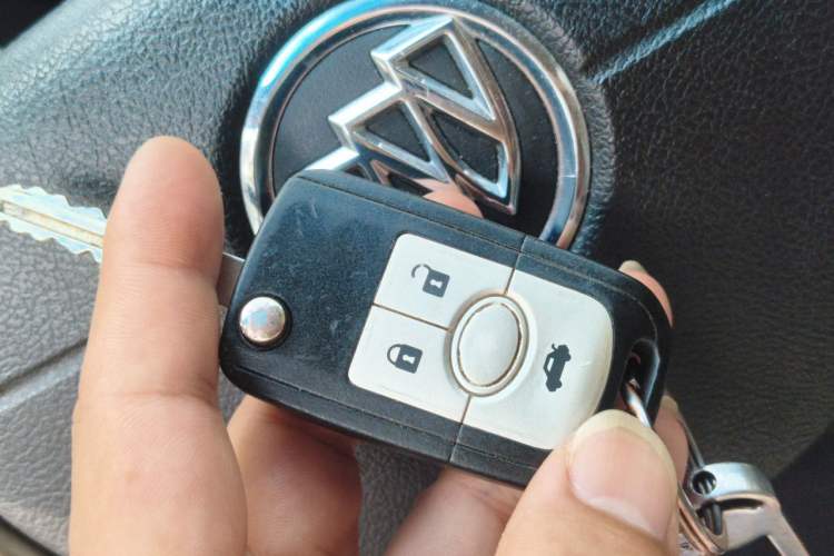 Used Buick Excelle 2013 1.5L Automatic Classic Model Vehicle Key