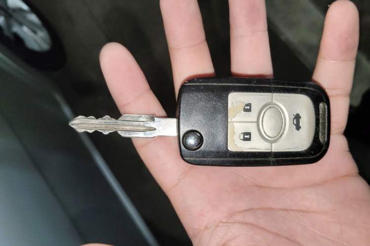 Used Buick Excelle 2013 1.5L Manual Luxury Model Vehicle Key