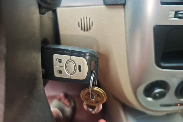 Used Buick Excelle 2013 1.5L Automatic Classic Model Vehicle Key
